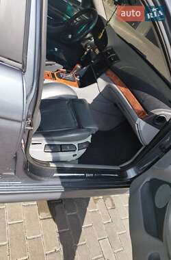Седан BMW 5 Series 2000 в 