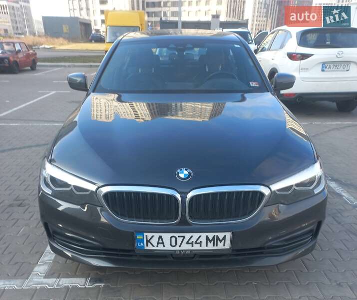 BMW 5 Series 2019 BMW 5 Series 2019