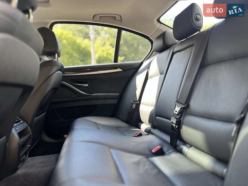 Седан BMW 5 Series 2014 в Львове