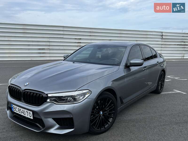 Седан BMW 5 Series 2017 в Львове