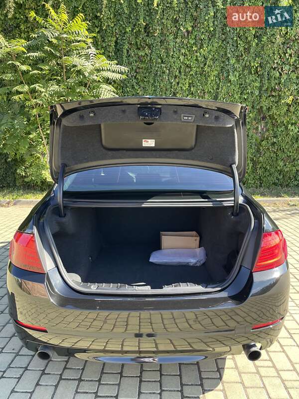 Седан BMW 5 Series 2010 в Одессе