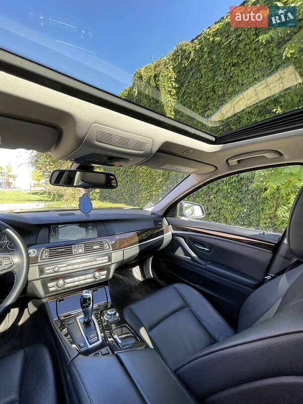 Седан BMW 5 Series 2010 в Одессе