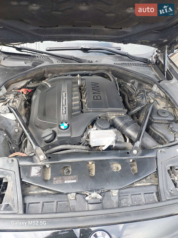 Седан BMW 5 Series 2014 в Львове