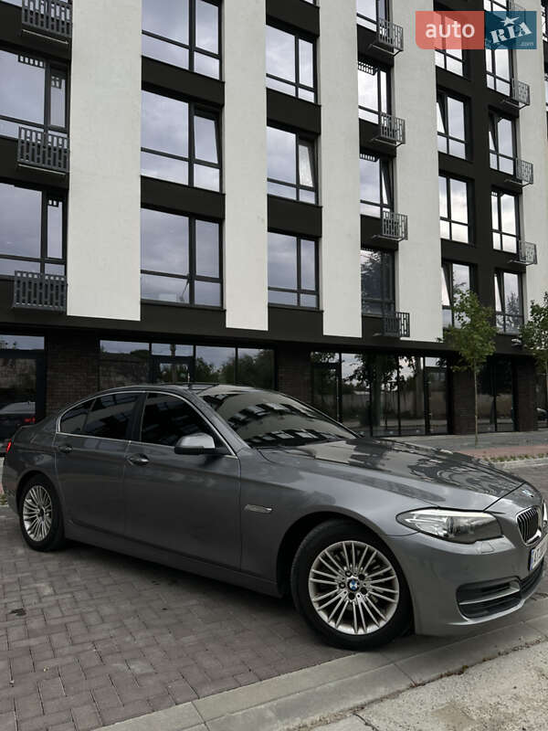 Седан BMW 5 Series 2015 в Ивано-Франковске