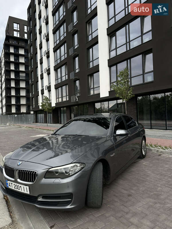 Седан BMW 5 Series 2015 в Ивано-Франковске