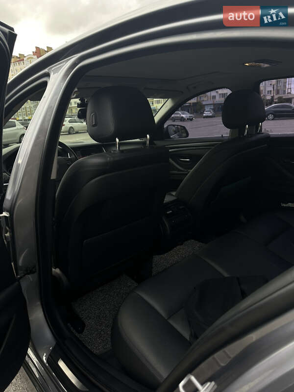 Седан BMW 5 Series 2015 в Ивано-Франковске