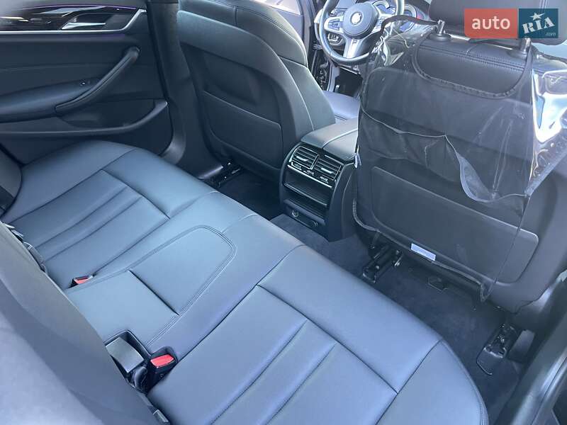 Седан BMW 5 Series 2017 в Львове фото 46 Седан BMW 5 Series 2017 в Львове