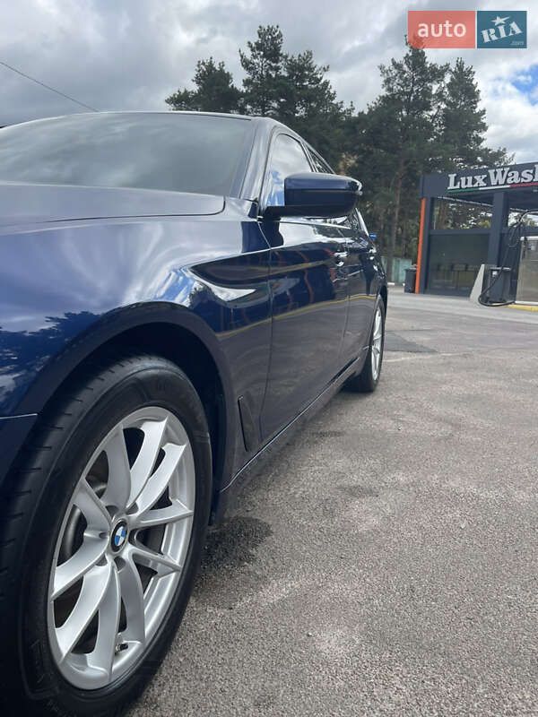 Седан BMW 5 Series 2016 в Житомире