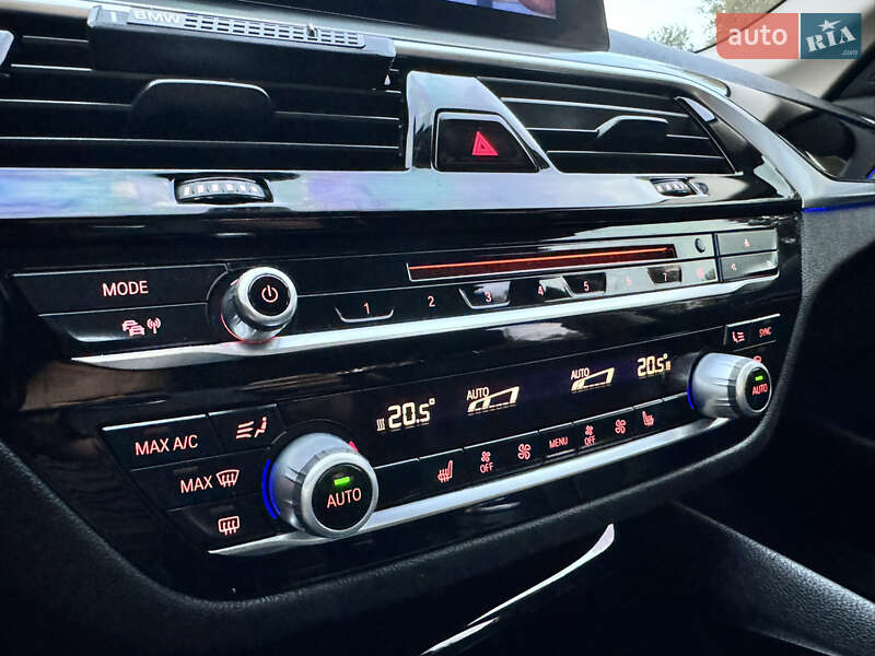 Седан BMW 5 Series 2016 в Житомире