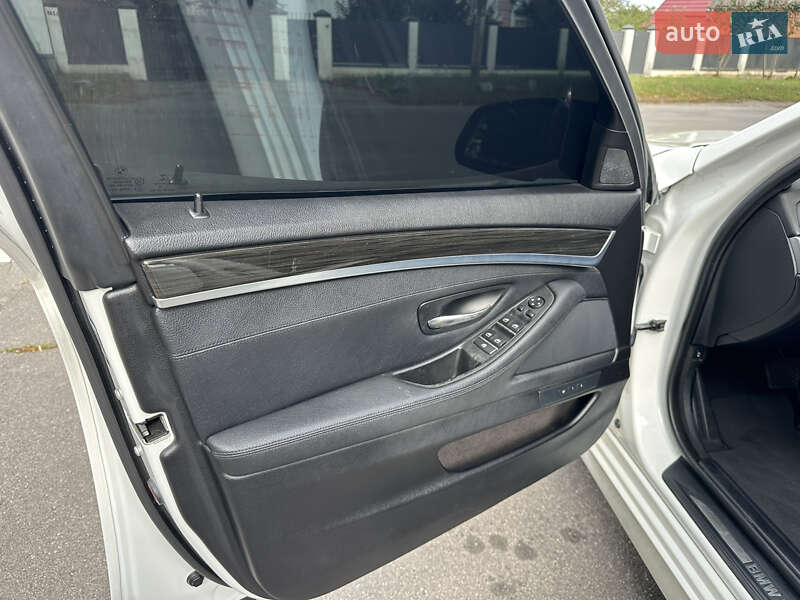 Седан BMW 5 Series 2016 в Виннице фото 28 Седан BMW 5 Series 2016 в Виннице