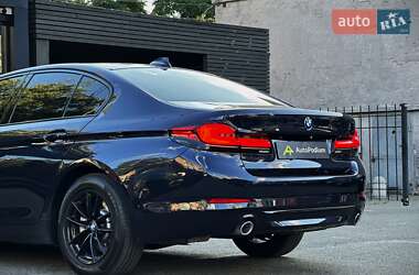 Седан BMW 5 Series 2016 в 