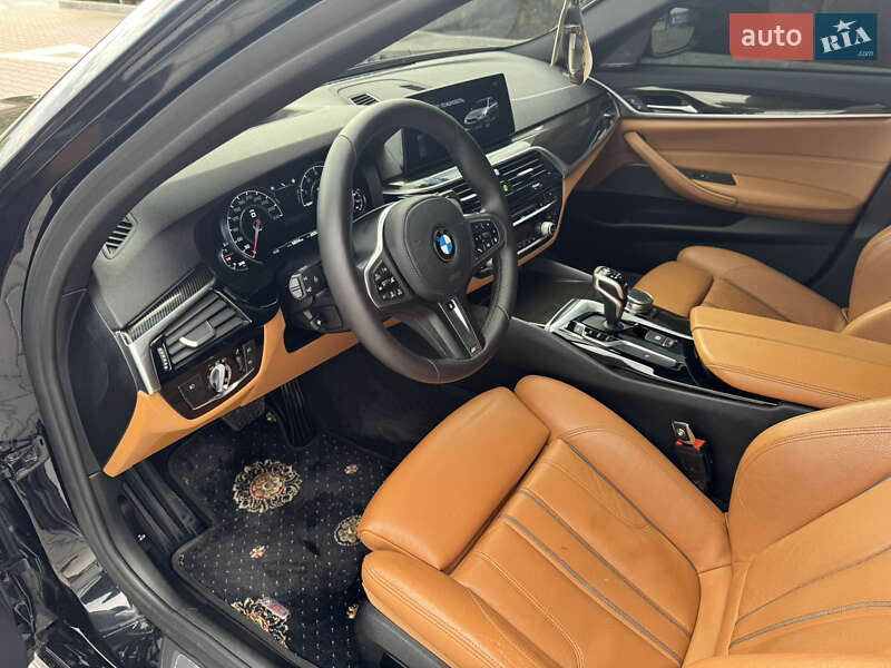 Седан BMW 5 Series 2018 в Виннице