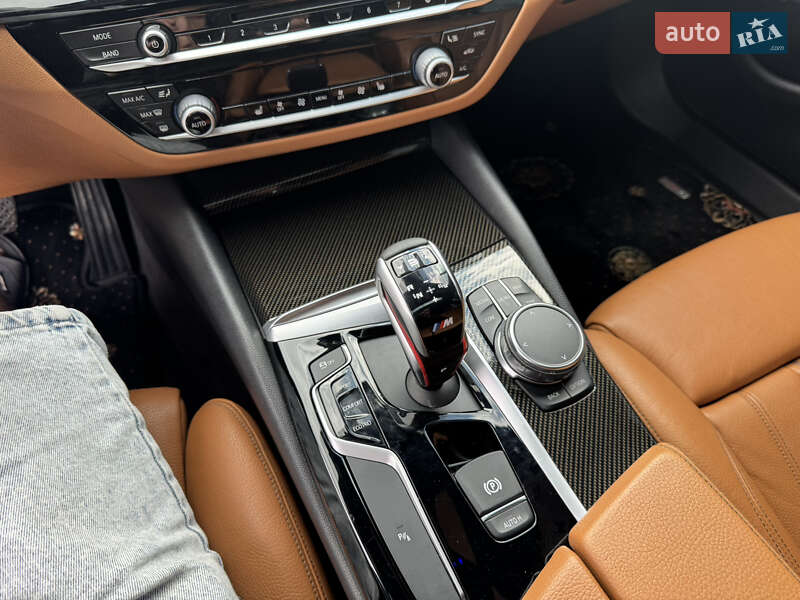 Седан BMW 5 Series 2018 в Виннице