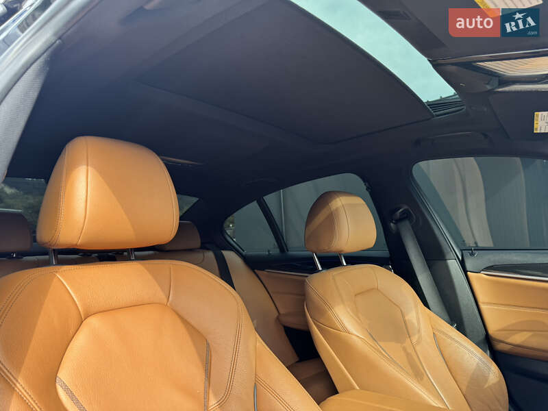 Седан BMW 5 Series 2018 в Виннице