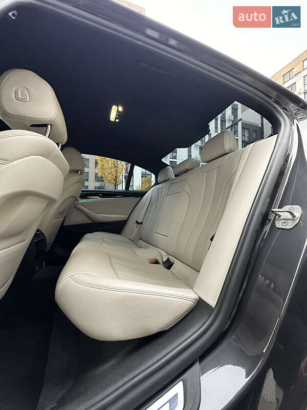 Седан BMW 5 Series 2017 в Києві