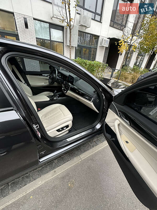 Седан BMW 5 Series 2017 в Києві