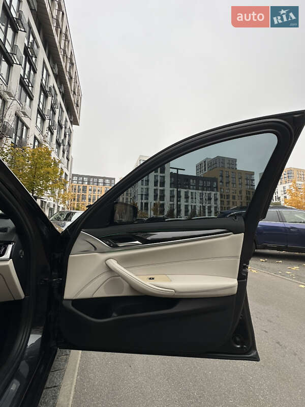 Седан BMW 5 Series 2017 в Києві