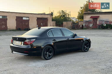 Седан BMW 5 Series 2004 в Волочиске