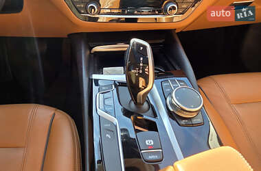 Седан BMW 5 Series 2019 в 