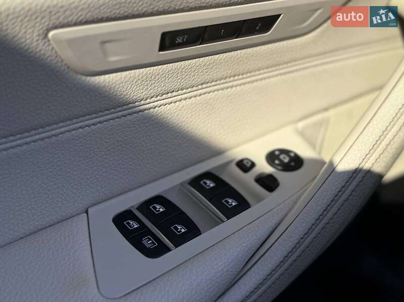 Седан BMW 5 Series 2018 в Киеве фото 21 Седан BMW 5 Series 2018 в Киеве