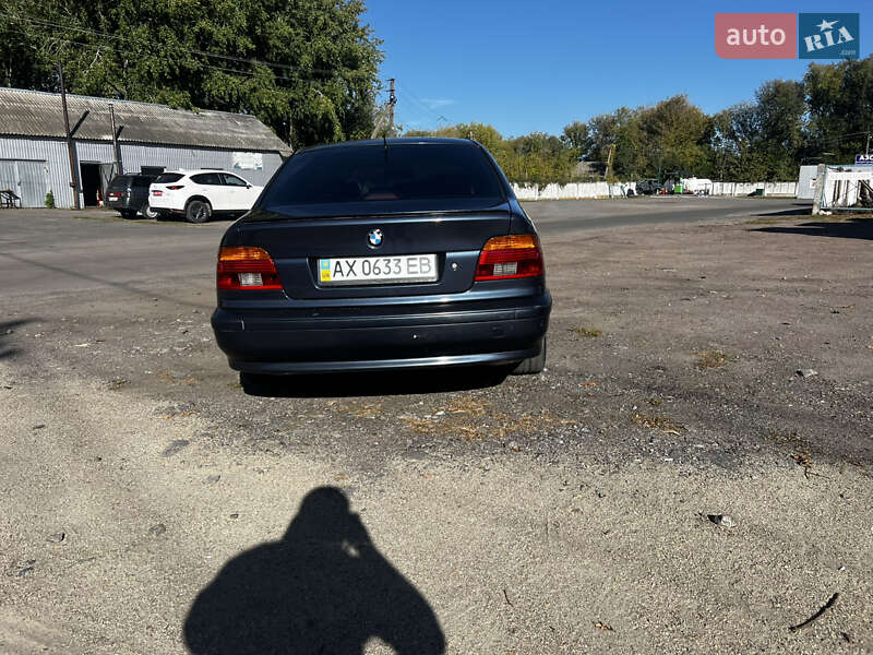 Седан BMW 5 Series 2001 в Киеве