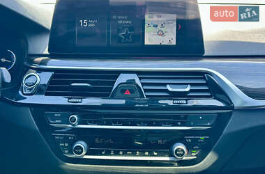Седан BMW 5 Series 2017 в 