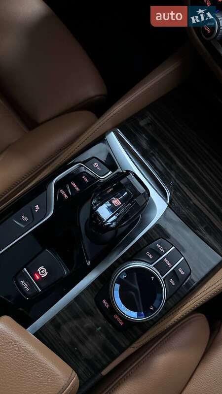 Седан BMW 5 Series 2018 в Киеве