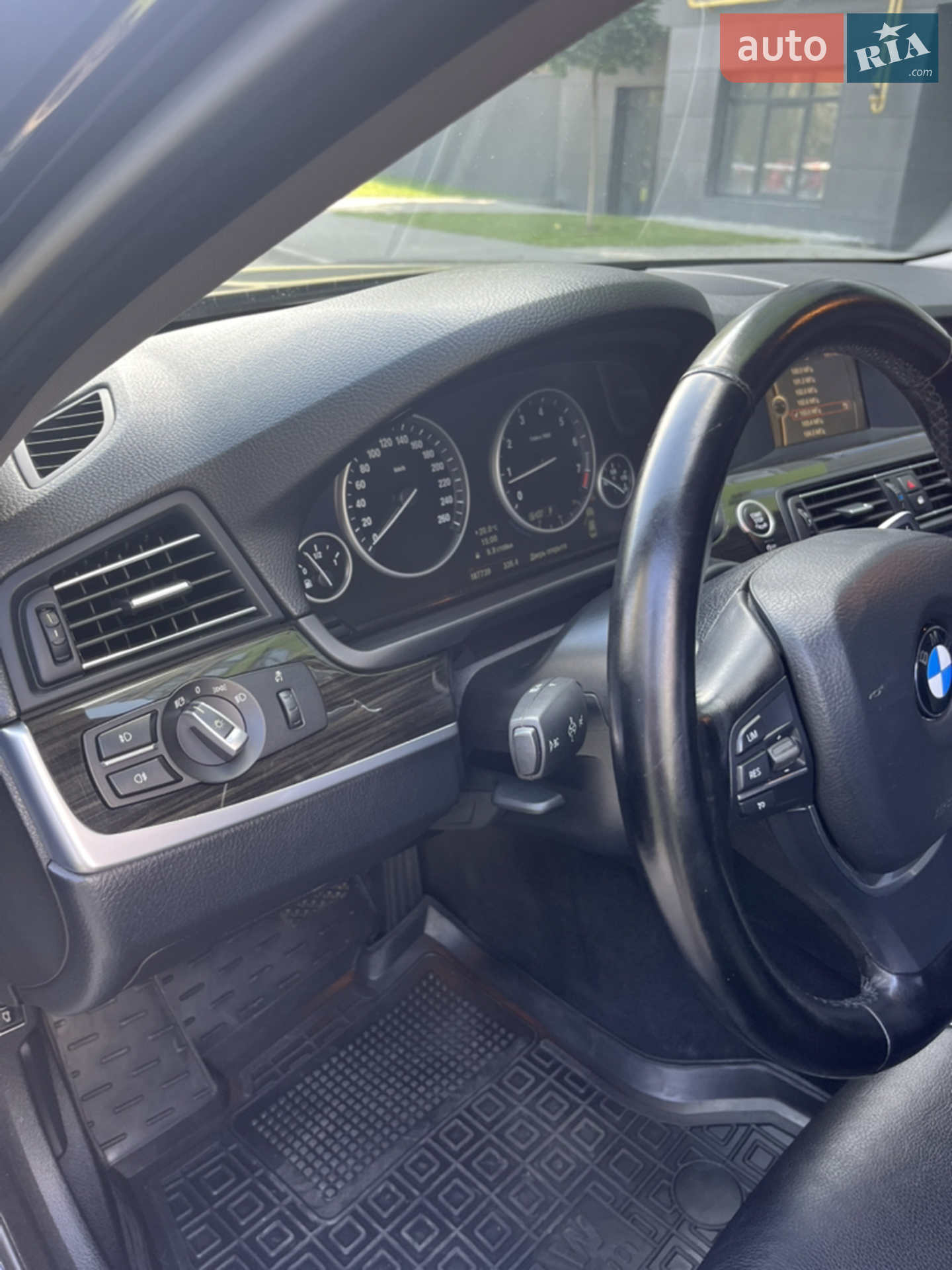 2013 BMW 5er - мініатюра 14