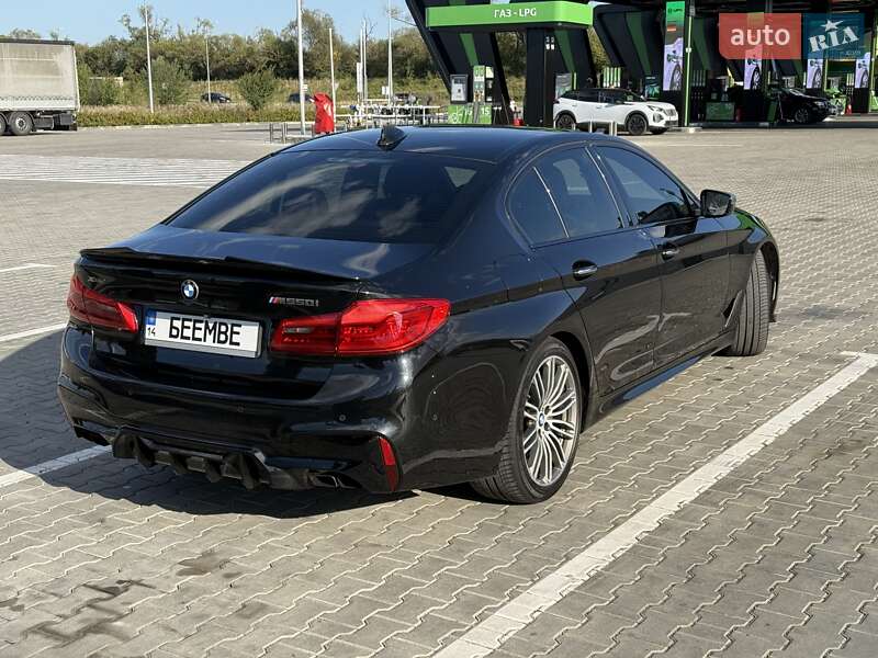 Седан BMW 5 Series 2017 в Львові