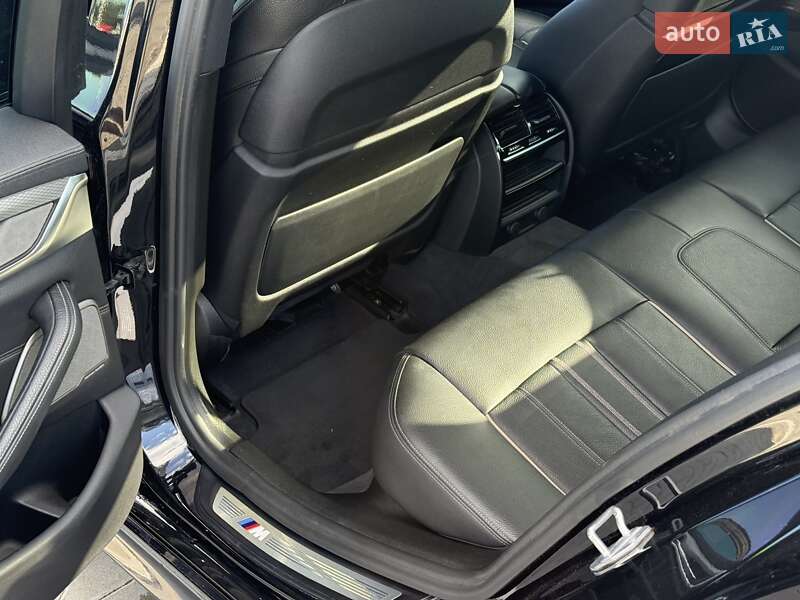 Седан BMW 5 Series 2017 в Львові