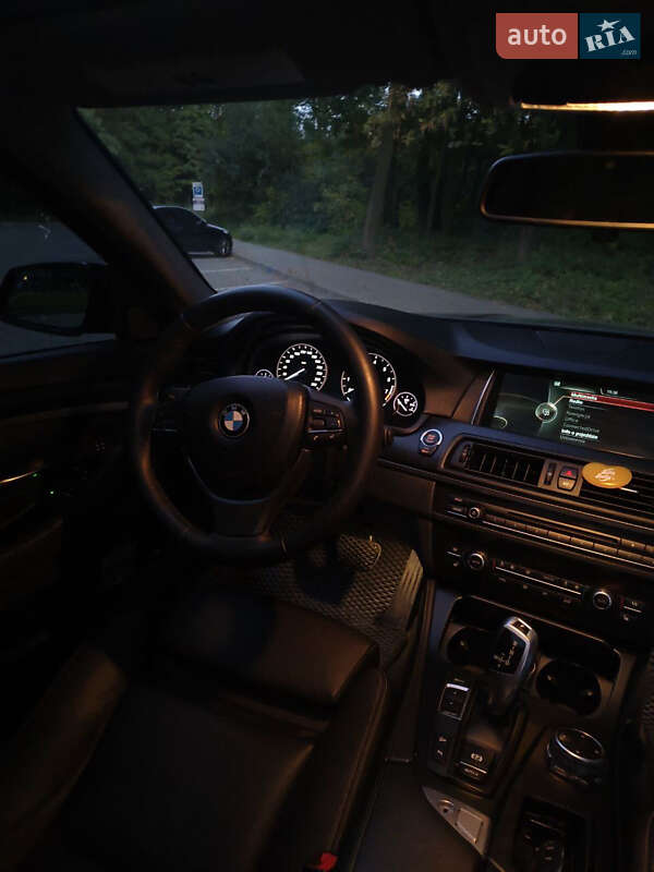 Седан BMW 5 Series 2013 в Львове