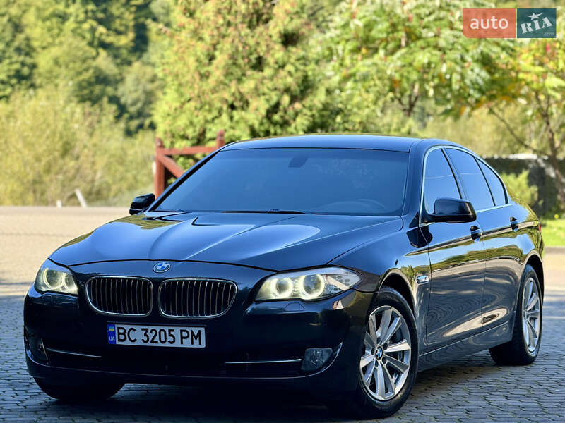 Седан BMW 5 Series 2012 в Міжгір'ї