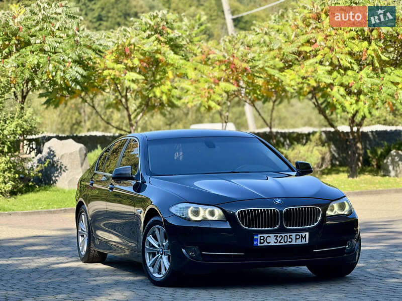 Седан BMW 5 Series 2012 в Міжгір'ї