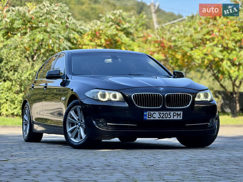 Седан BMW 5 Series 2012 в Міжгір'ї