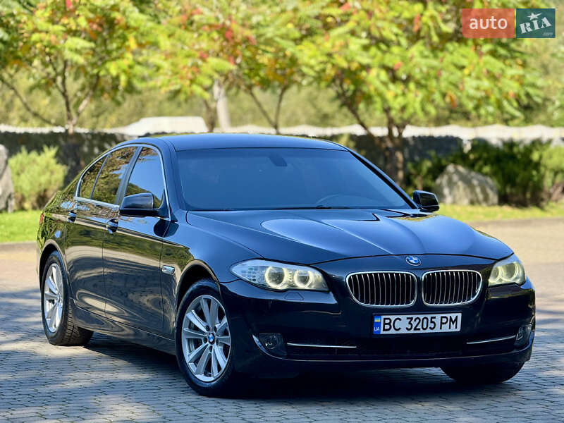 Седан BMW 5 Series 2012 в Міжгір'ї
