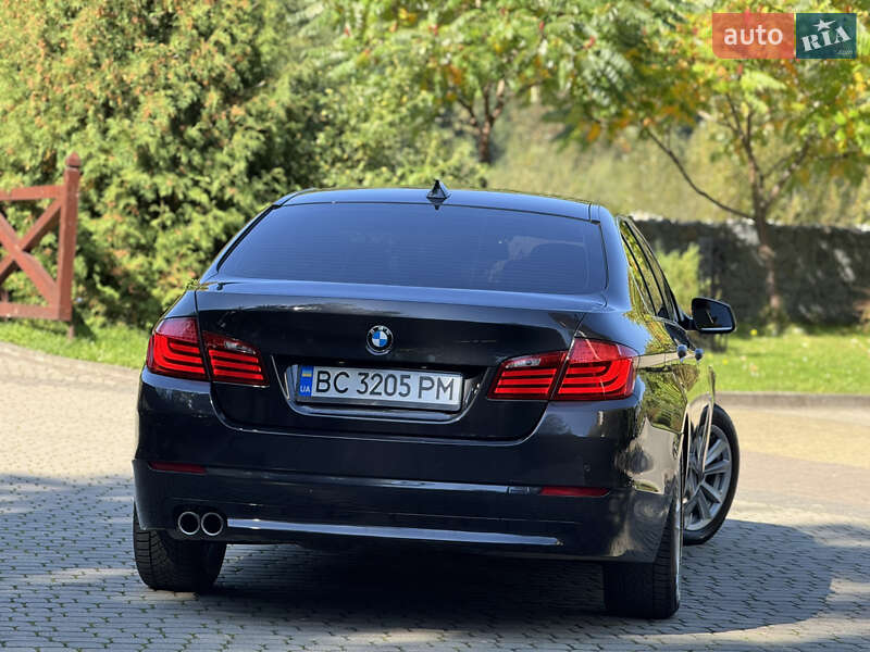 Седан BMW 5 Series 2012 в Міжгір'ї