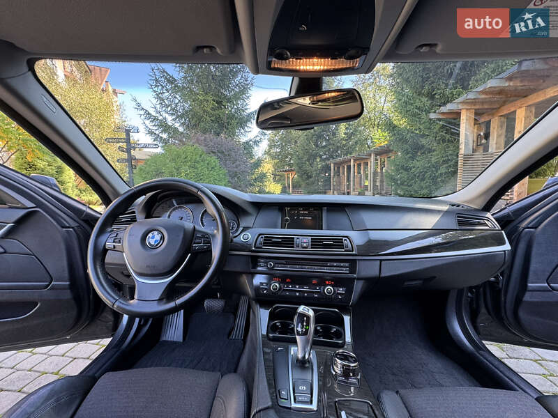 Седан BMW 5 Series 2012 в Міжгір'ї