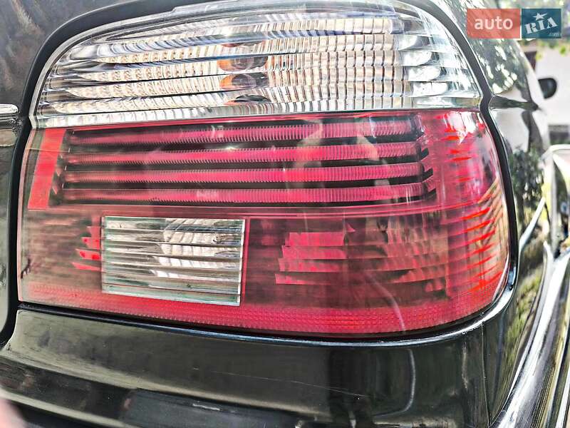 Седан BMW 5 Series 2000 в Харкові