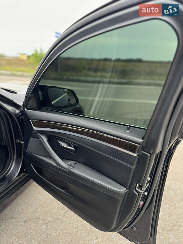 Седан BMW 5 Series 2012 в Звягеле фото 17 Седан BMW 5 Series 2012 в Звягеле