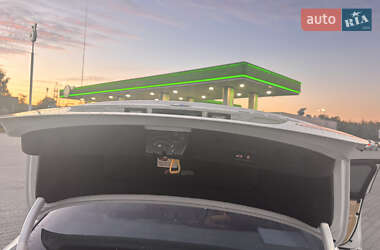 Седан BMW 5 Series 2011 в 