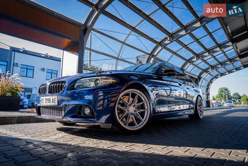 Седан BMW 5 Series 2015 в Киеве