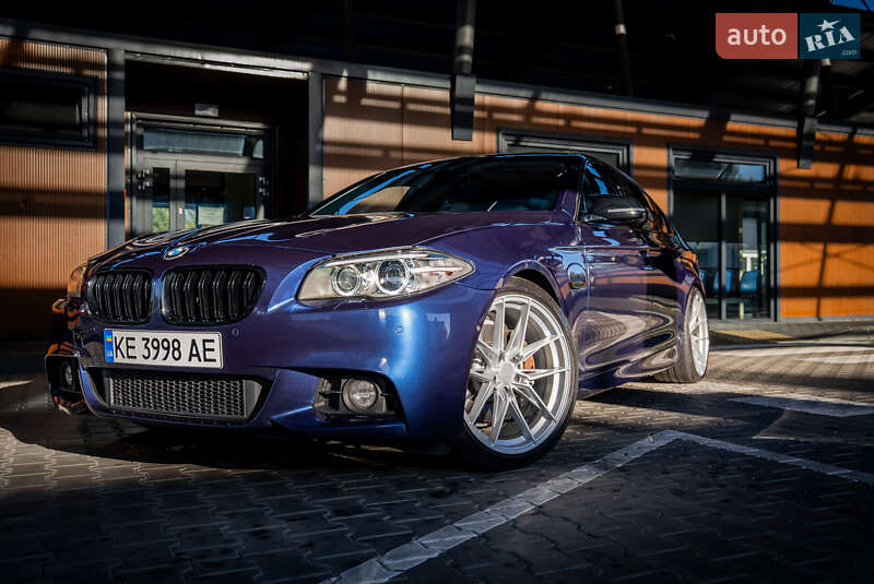 Седан BMW 5 Series 2015 в Киеве