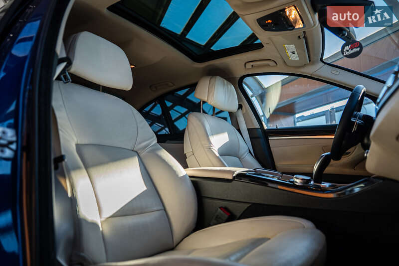 Седан BMW 5 Series 2015 в Киеве
