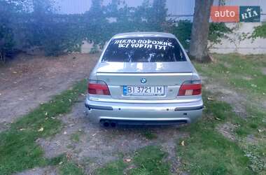 Седан BMW 5 Series 2000 в Киеве