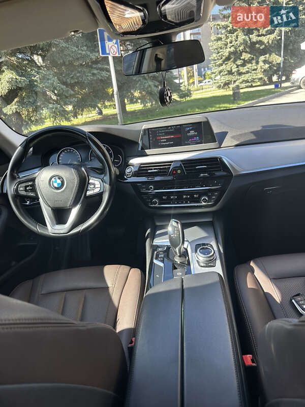 Седан BMW 5 Series 2017 в Ивано-Франковске фото 7 Седан BMW 5 Series 2017 в Ивано-Франковске
