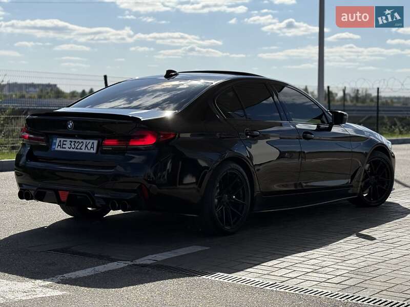 Седан BMW 5 Series 2017 в Днепре