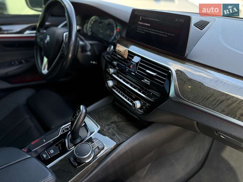 Седан BMW 5 Series 2017 в Днепре