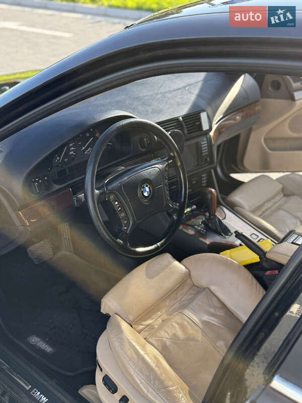Седан BMW 5 Series 1999 в Львові