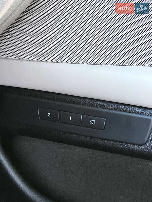 Седан BMW 5 Series 2015 в Киеве