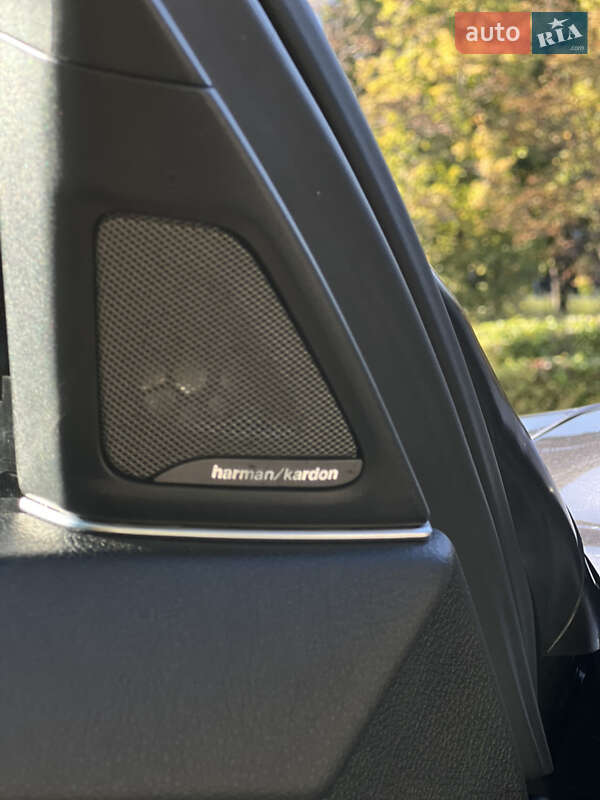 Седан BMW 5 Series 2015 в Киеве